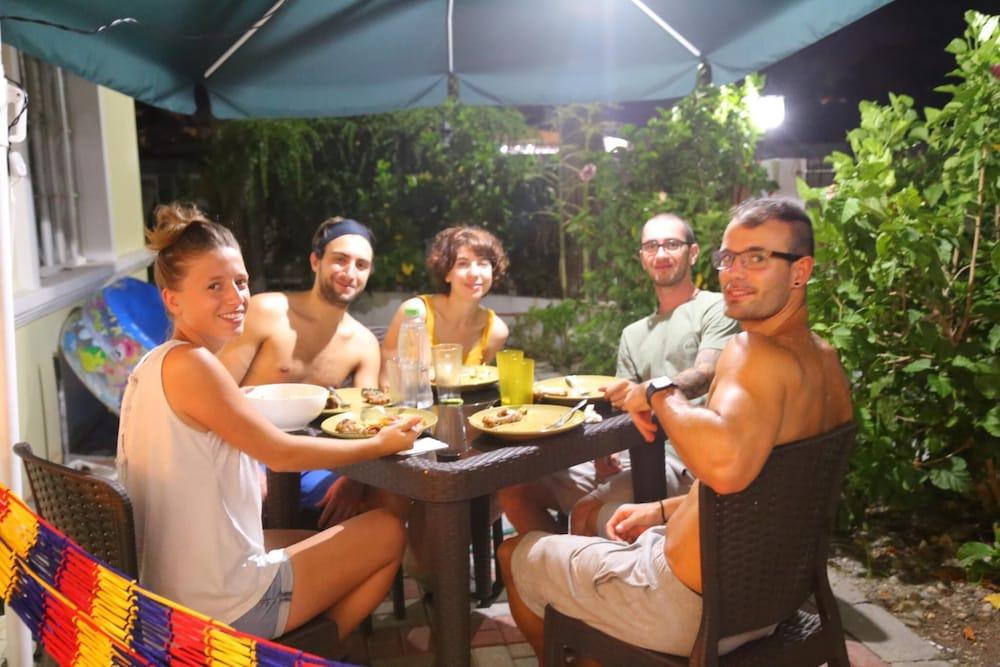 Dee Guesthouse White Sands Lapu-Lapu City Buitenkant foto