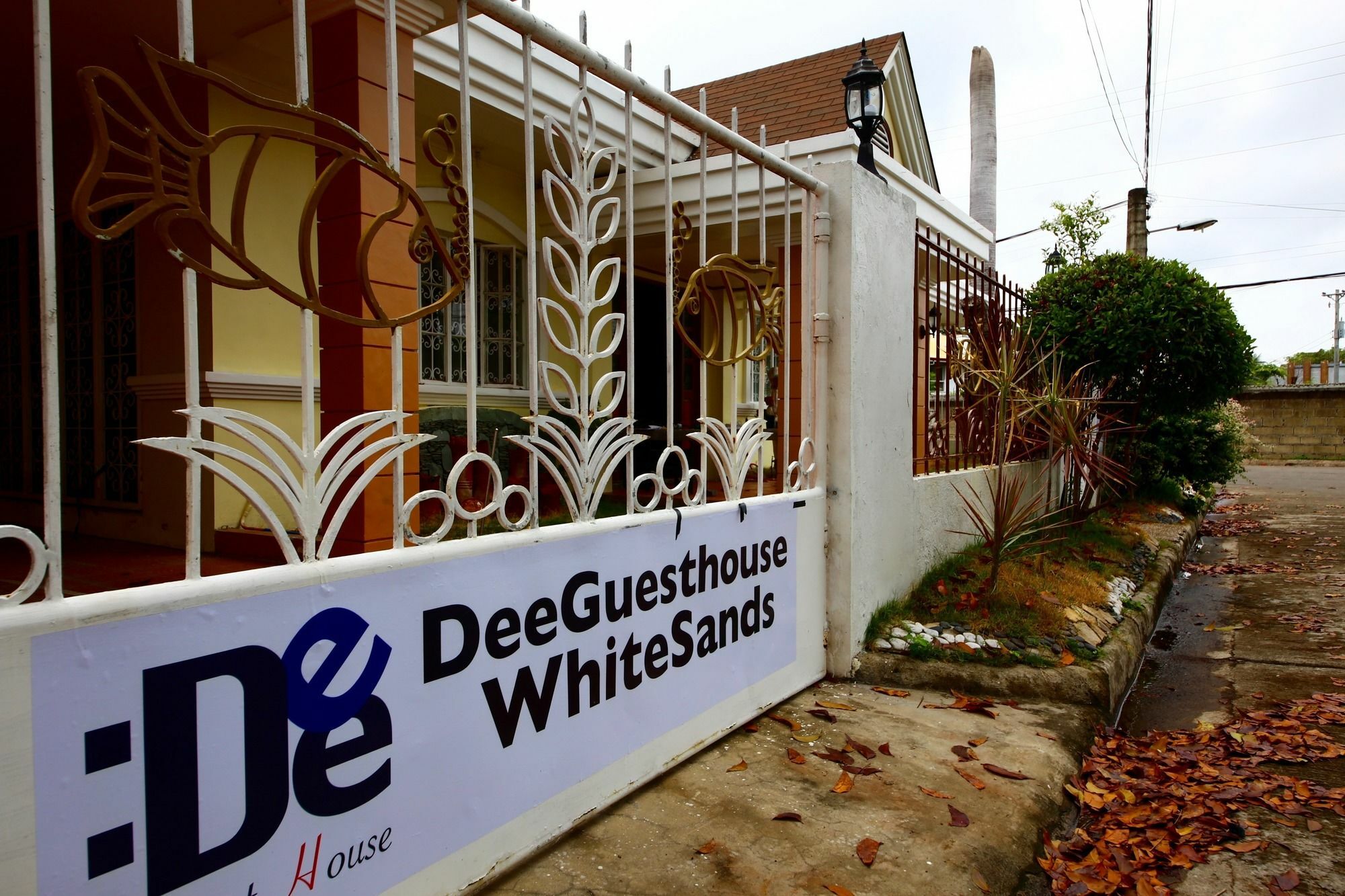 Dee Guesthouse White Sands Lapu-Lapu City Buitenkant foto