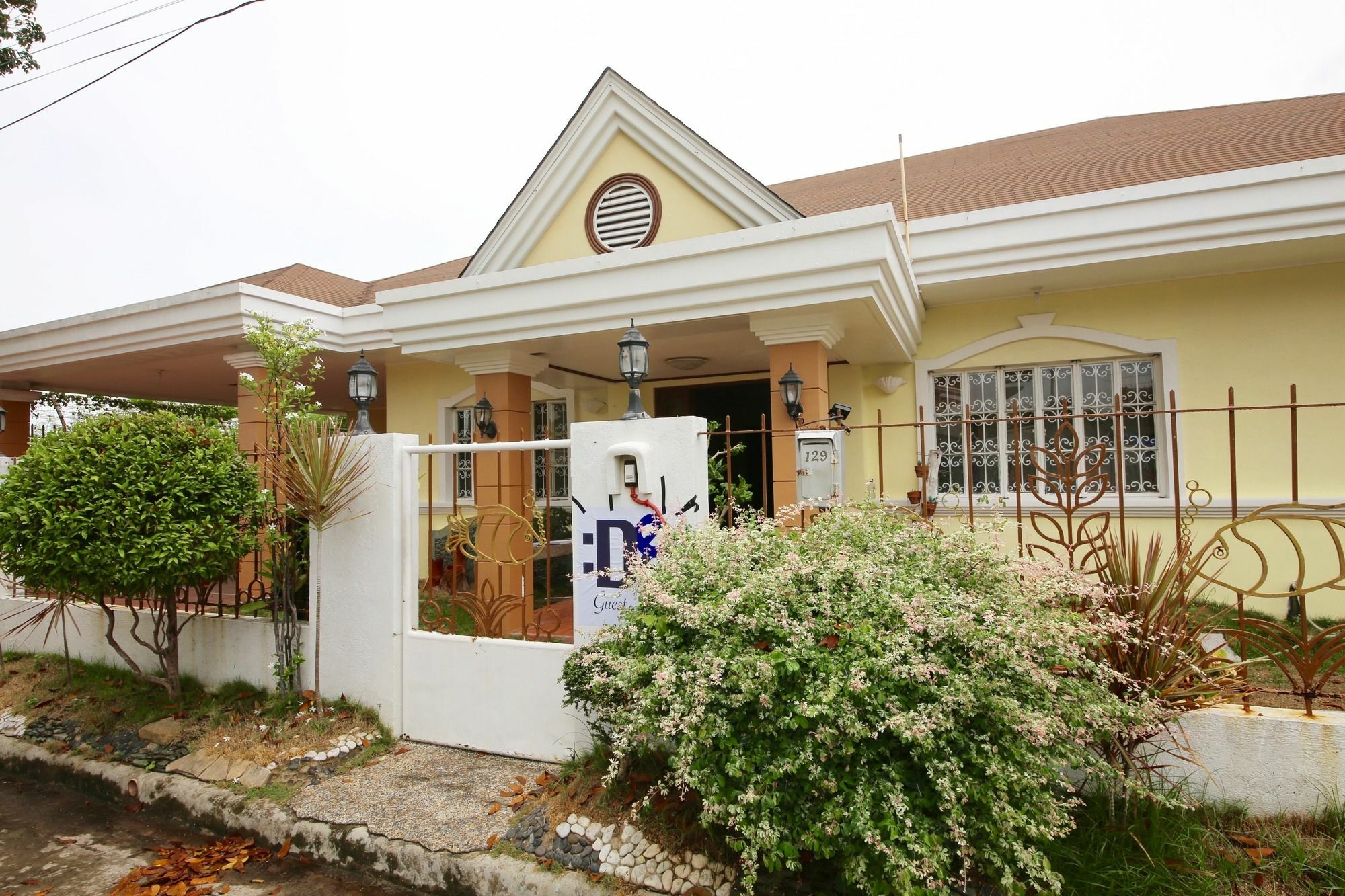 Dee Guesthouse White Sands Lapu-Lapu City Buitenkant foto